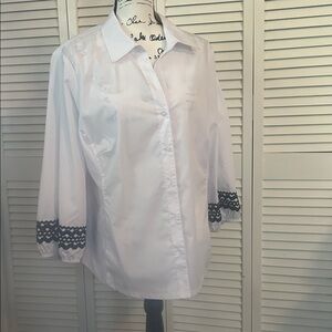 Zac & Rachel ultimate fit blouse